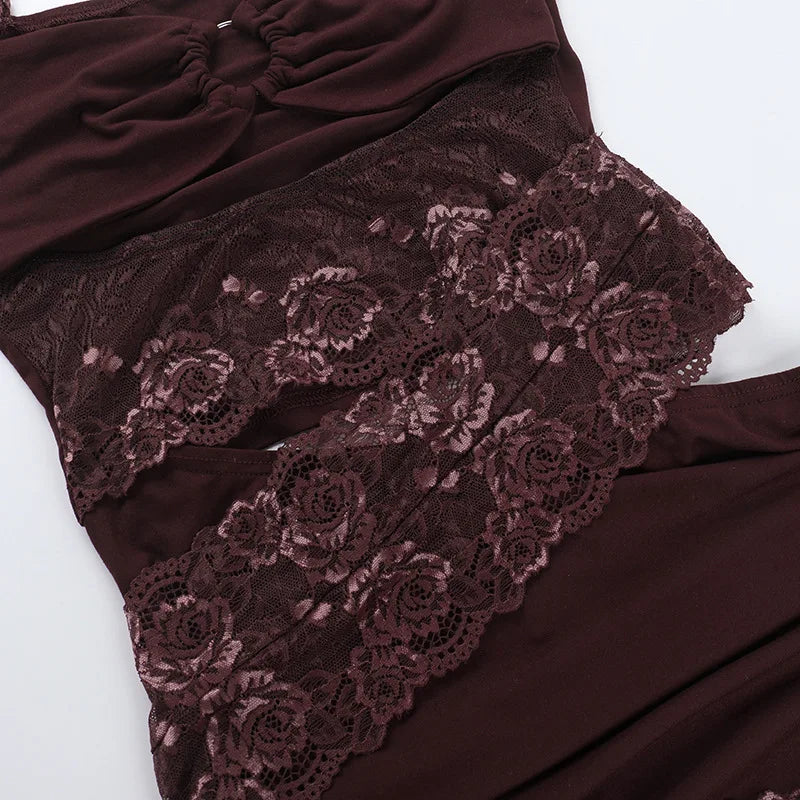 שמלת מיני בעיטור תחרה ופתח - ריטה