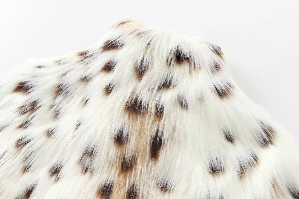 מעיל פרווה - רירי