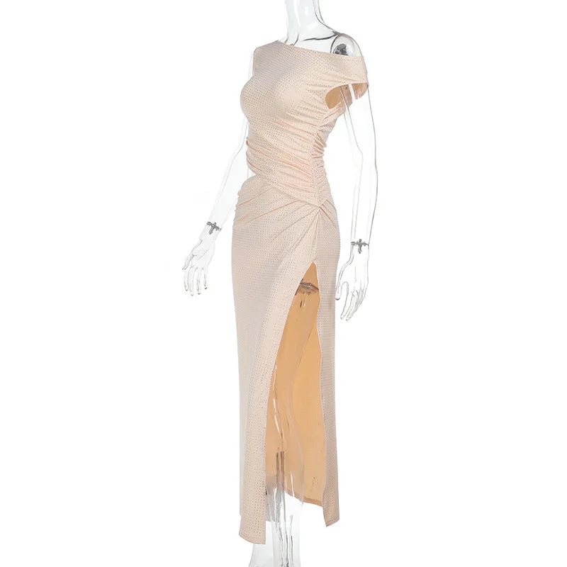 שמלת מקסי בעיטור זרקונים מנצנצים בעיצוב פתח ושסע  - אורינה