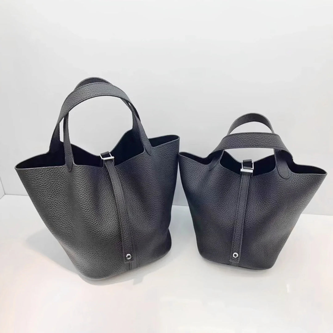 Leather bag with classic design