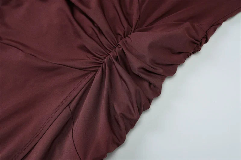 שמלת מקסי בעיצוב קשירה בצוואר ומחשוף V עמוק בעיטור שסע וכיווצים - צ'ינה