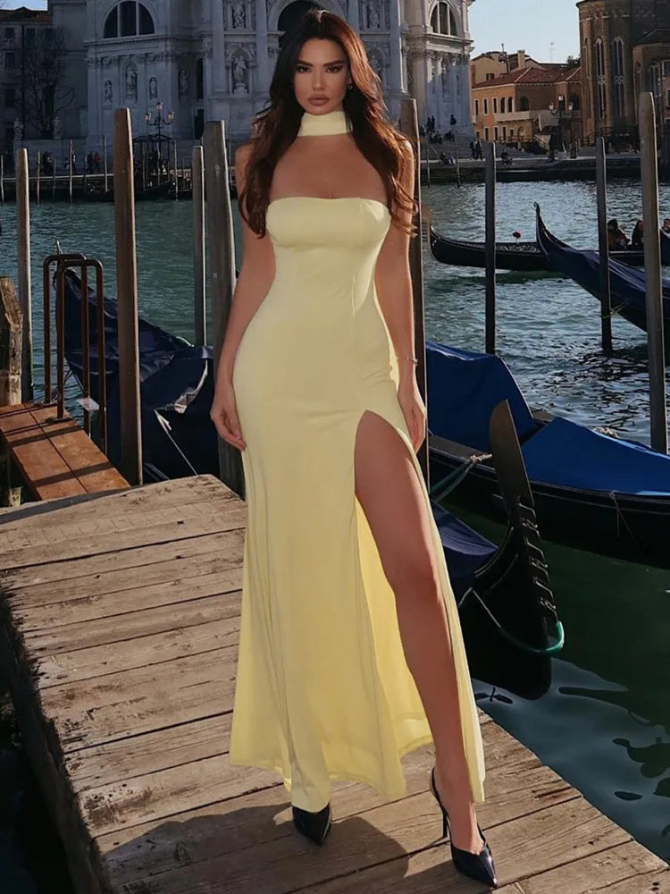 שמלת מקסי סטרפלס אלגנטית בעיצוב שסע בעיטור צעיף תואם - לוס