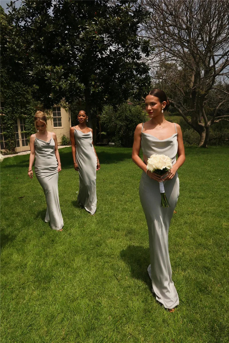 שמלת מקסי סאטן בעיטור רצועות פרחים בגב - ולנסיה