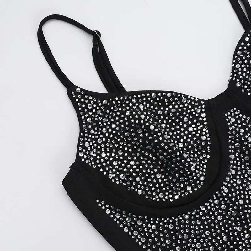 שמלת מידי צמודה בד מחטב בעיטור זרקונים מנצנצים ושרוולונים - Bridget