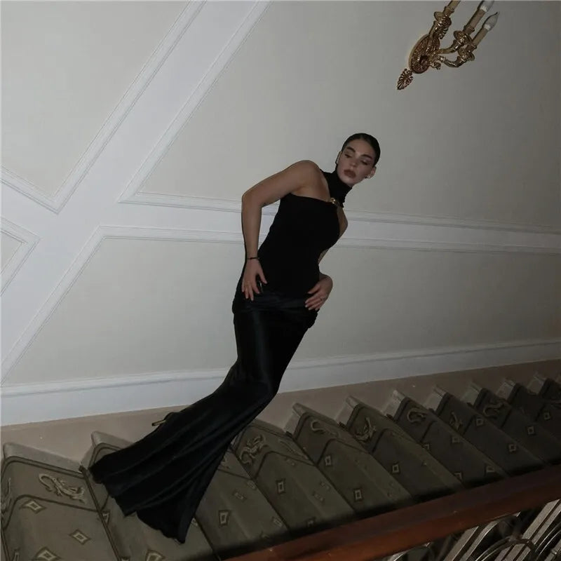 טופ גופייה בעיצוב גולף בעיטור אבזם - מויה