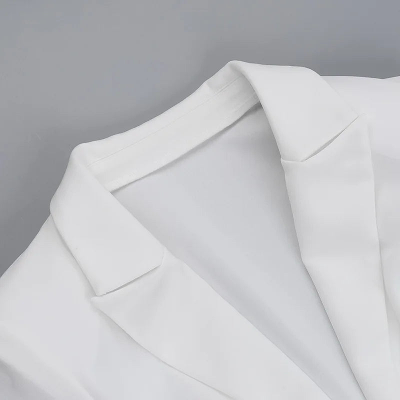 שמלת מיני מחויטת מחשוף V עמוק - היילה