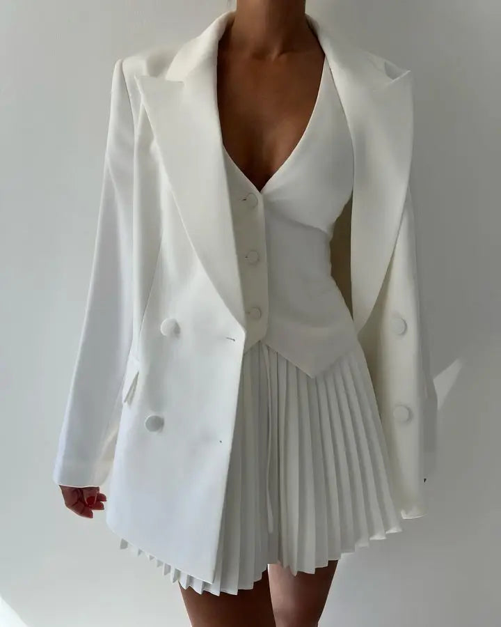 סט שני חלקים מחויט חצאית מיני קיפולים ווסט כפתורים - Jacqueline