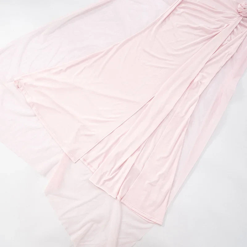 שמלת מקסי סטרפלס בעיצוב שסע ושובל שיפון בעיטור פרח - אנג'לס