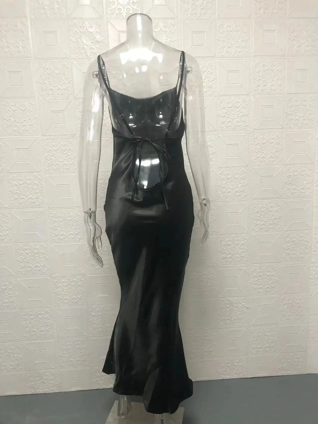 שמלת מקסי סאטן קשירה בגב פתוח - ניס