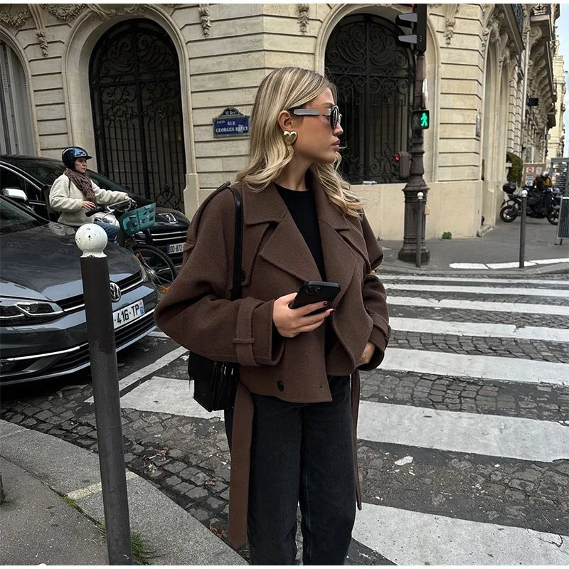 ג'קט צמר קצר בעיטור כפתורים - ג'יימס