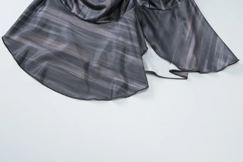 שמלת מיני מלמלה בעיצוב פתח גב פתוח - טייט