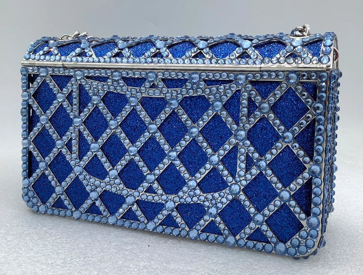 Sequin bag with diamond pattern and flower decoration
