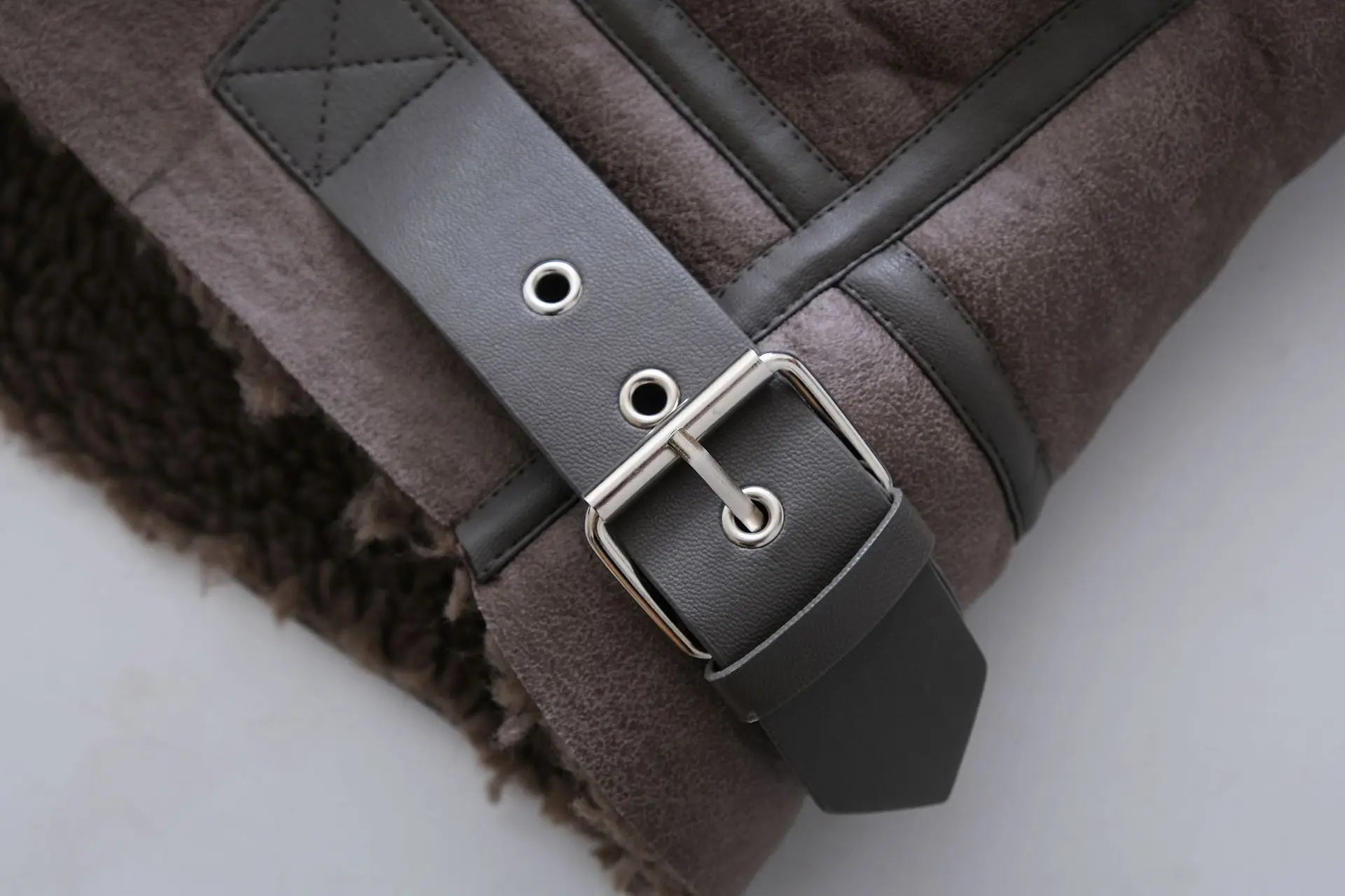 מעיל עור פרווה פנימית - אריק