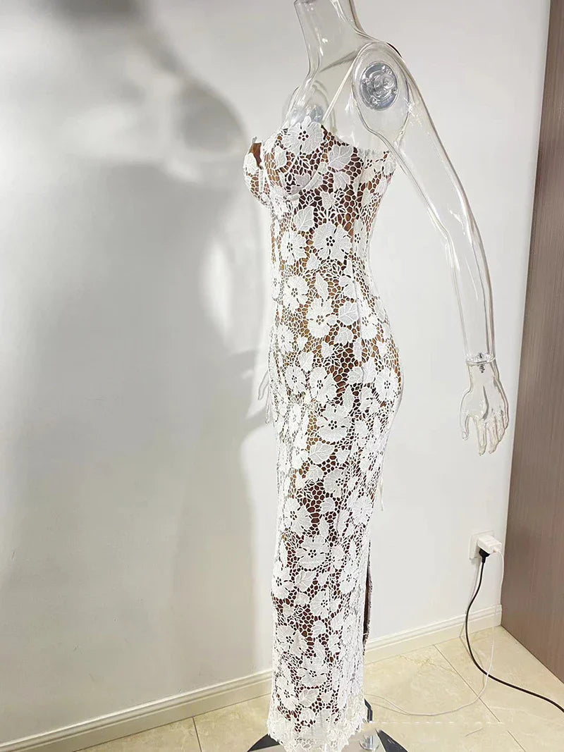 שמלת מקסי תחרה בעיצוב רקמת פרחים קשירות בגב - ורוניקה