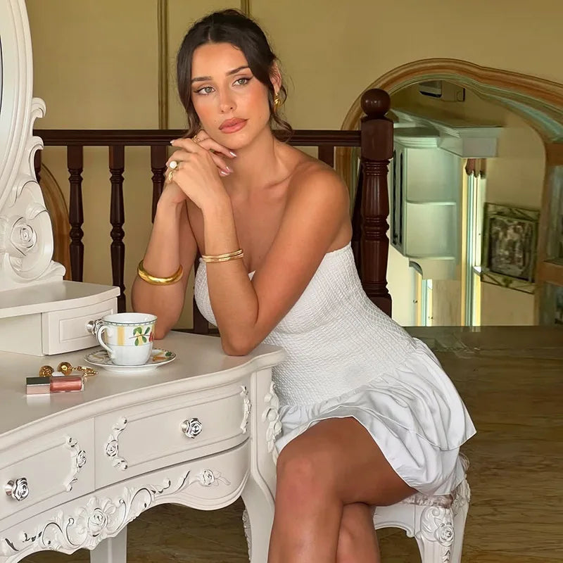 שמלת מיני סטרפלס כיווצים בעיטור מלמלה מדורגת - Kara