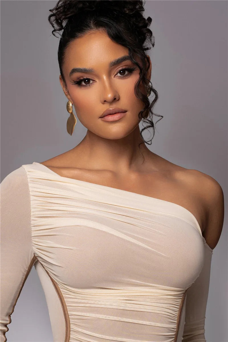 שמלת מידי כיווצים קו צוואר משופע - LOV