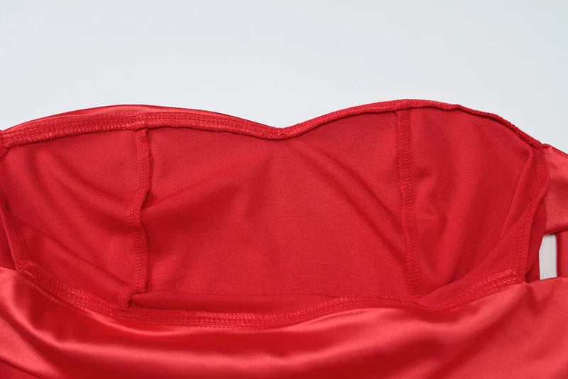 שמלת מיני בגזרת A כתפיים חשופות כתפיות סאטן - Natalia