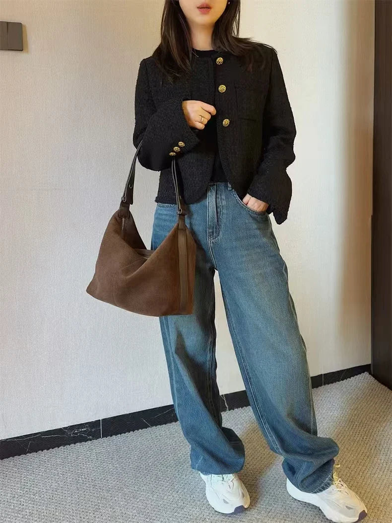 Suede bag with classic design