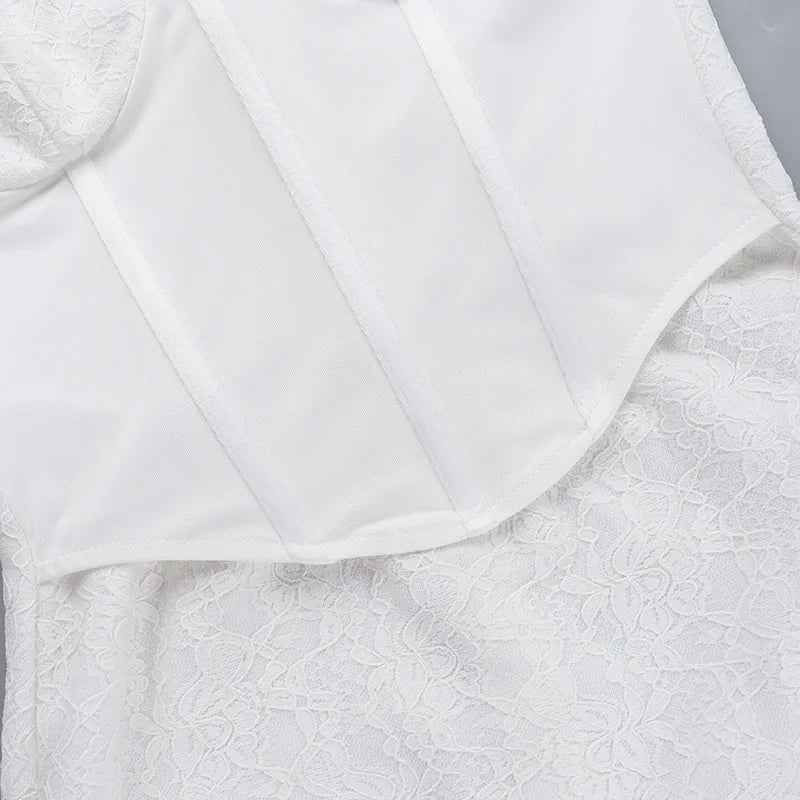 שמלת מיני תחרה צמודה בעיצוב מחוך כתפיות נופלות - פייסיס