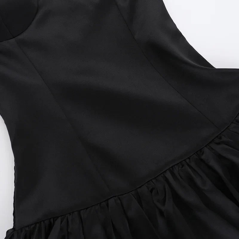 שמלת מיני סאטן סטרפלס בעיצוב בלון כיווצים - BELLEN