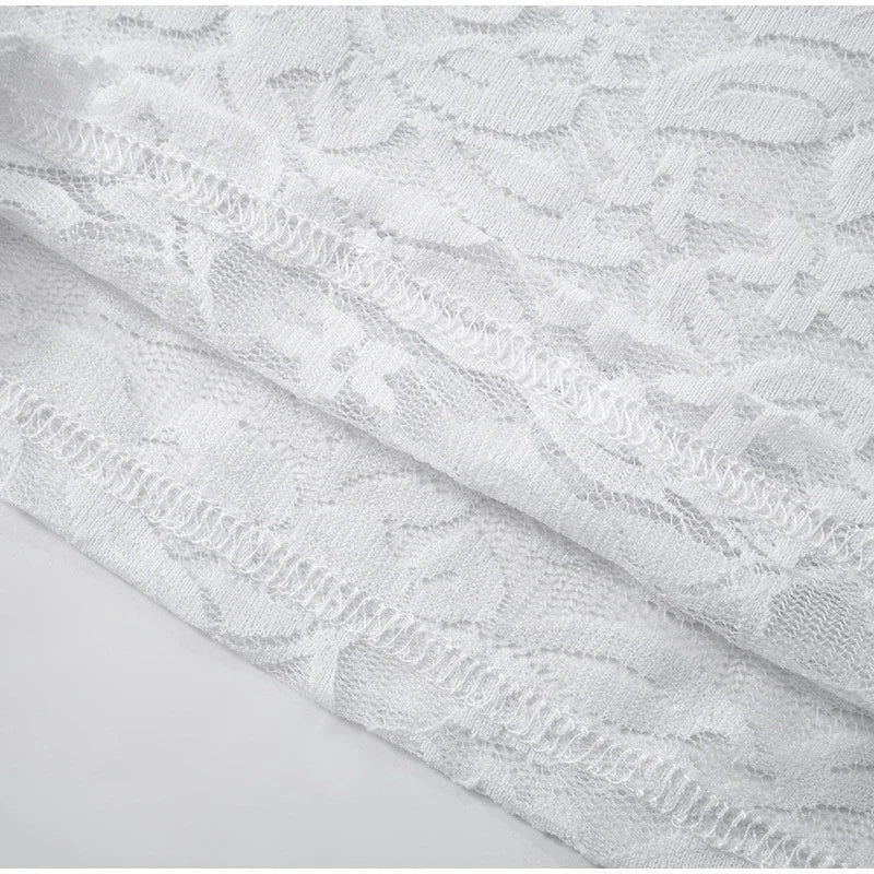 חליפת תחרה שני חלקים בגד גוף ומכנסיים ארוכים בעיטור חצאית מיני  - Meadow