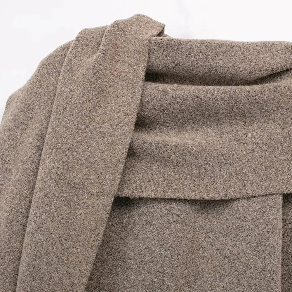 מעיל צמר בעיצוב צעיף בעיטור כפתורים וכיסים - לורנזו