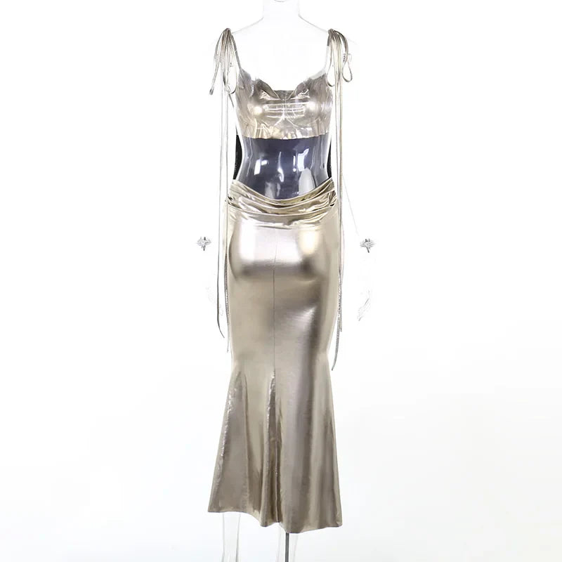 שמלת מקסי בגוון ברונזה מטאלי בעיצוב קשירה בכתפיות גב פתוח - ננסי