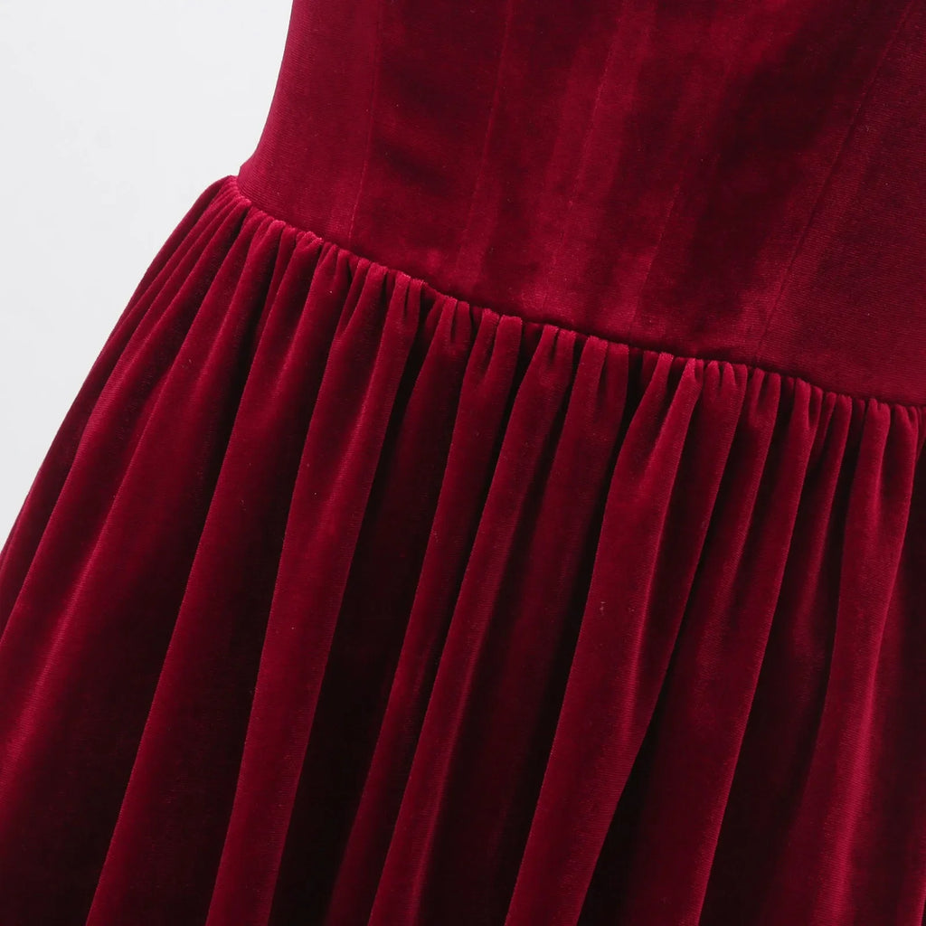 שמלת מיני קטיפה בעיצוב יוקרתי - נלי