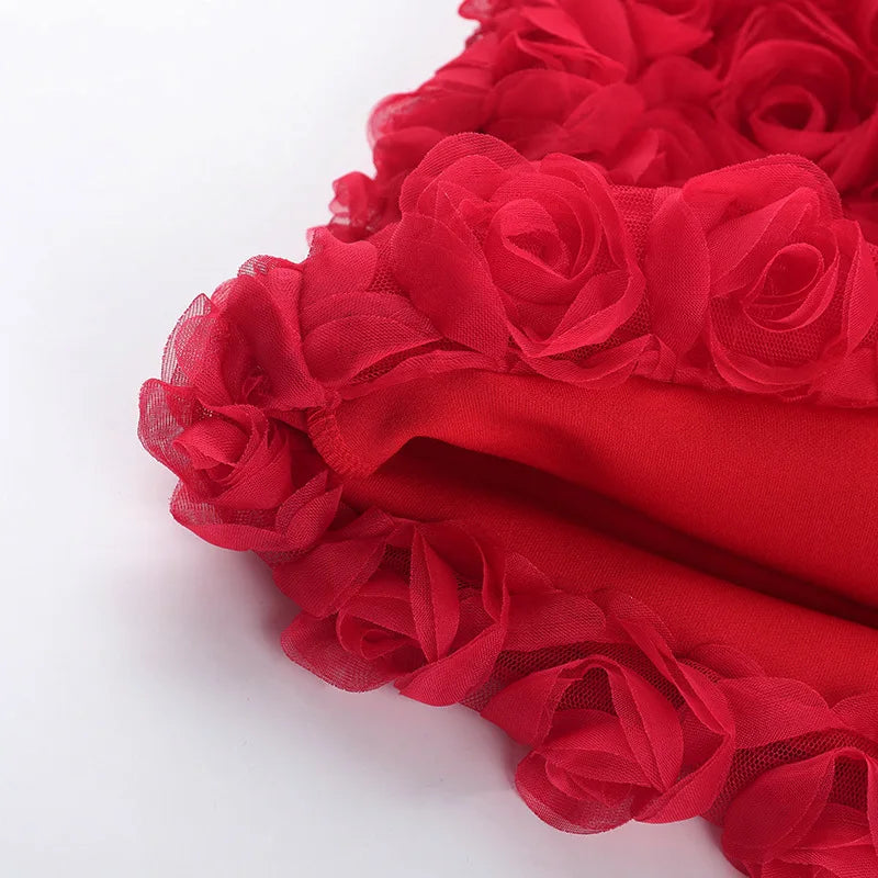 שמלת מיני סטרפלס בעיצוב מחוך וחצאית פרחים 3D - Loretta