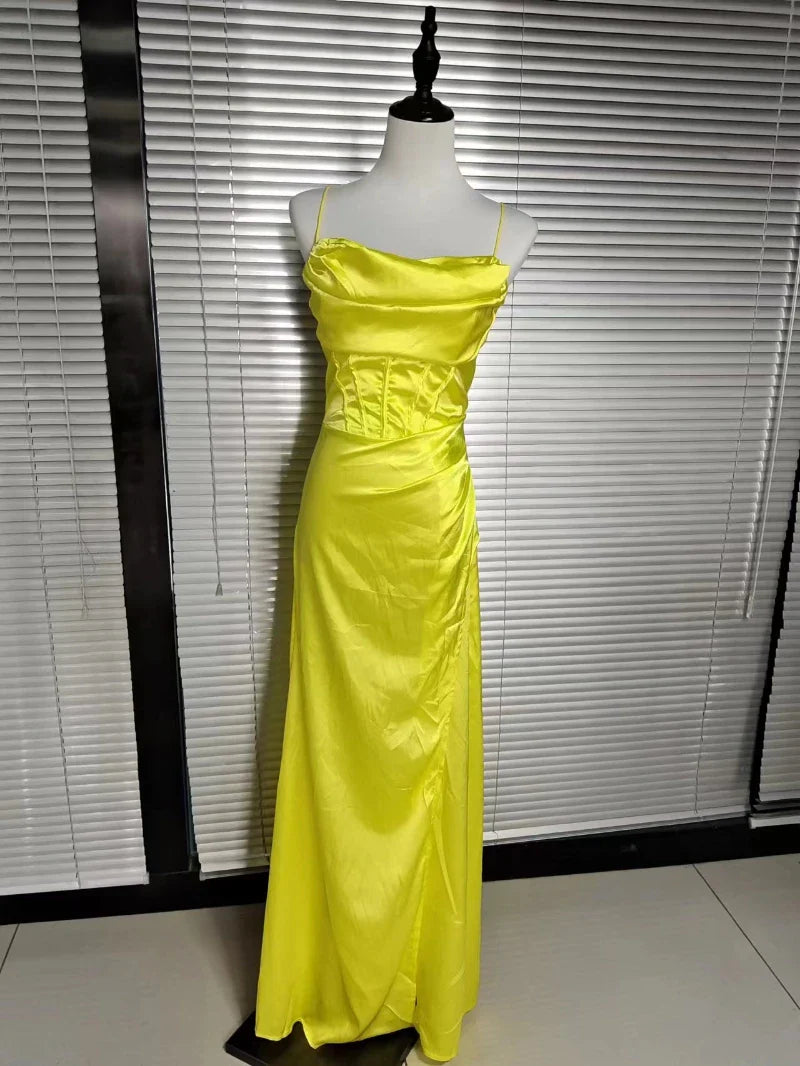 שמלת מקסי סאטן בעיצוב יוקרתי שסע עמוק - מריל