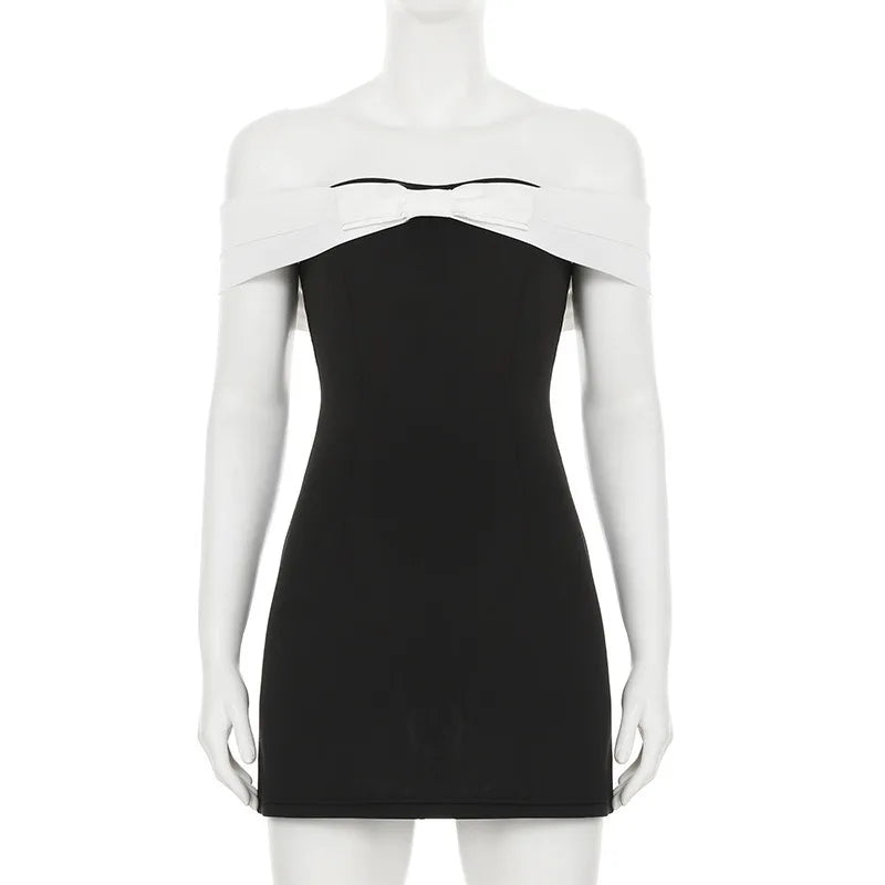 שמלת מיני בגזרת A בעיטור פפיון כתפיים חשופות - הלני