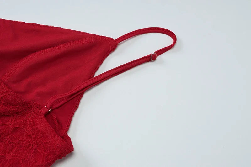 שמלת מיני תחרה בעיטור שרוולון תואם - אלירז