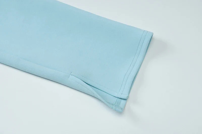 שמלת מיני מחויטת בגזרת A בעיצוב קשירה בגב להצמדה במותן בעיטור כיסים - יאר