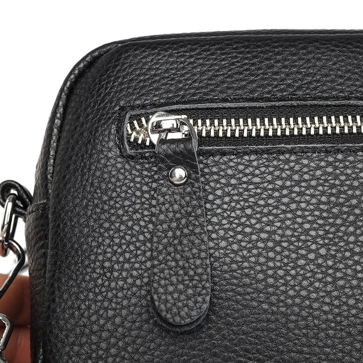 Leather bag with special strap design
