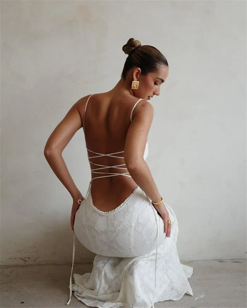 שמלת מקסי שיפון בעיטור רקמת עלים בעיצוב קשירה בגב - BLANCA