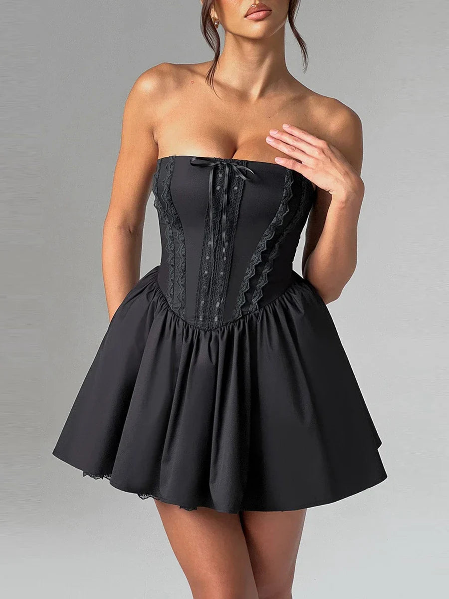 שמלת מיני בגזרת A קשירה בגב להצמדה במותן סטייל כפרי - Reya