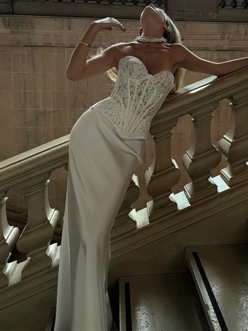 סט שני חלקים חצאית סאטן ומחוך סטרפלס תחרה - אריזונה