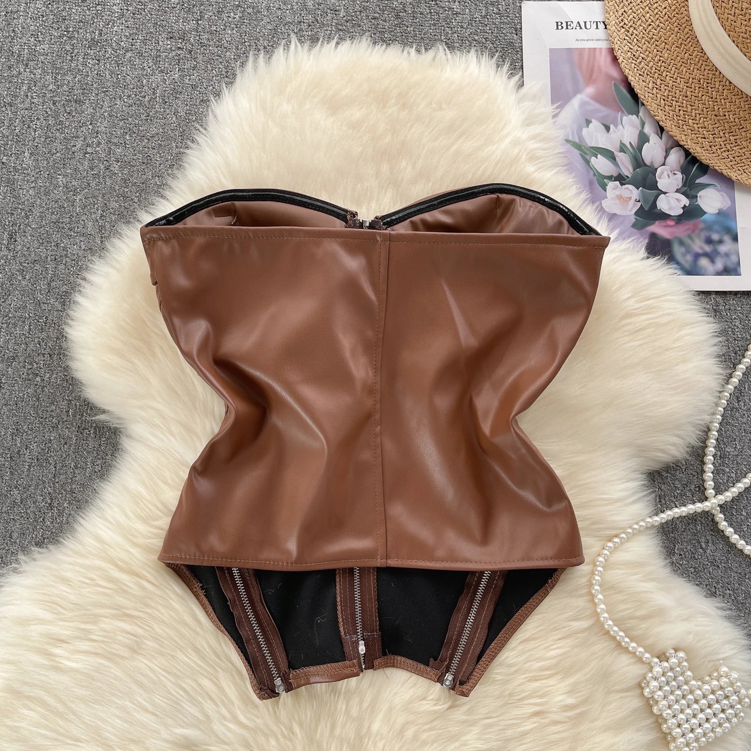 מחוך סטרפלס דמוי עור סגירת רוכסן קדמי - Carter