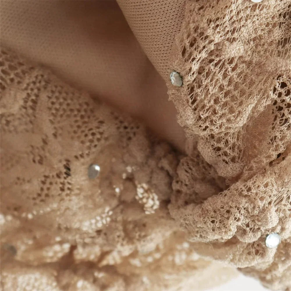 סט שני חלקים טופ כתפייה אחת וחצאית מידי בעיצוב קפלים תחרה בעיטור זרקונים - MELLISA