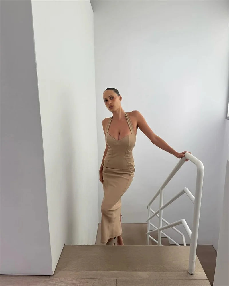 שמלת מקסי צמודה גב פתוח בד מחטב - רונית