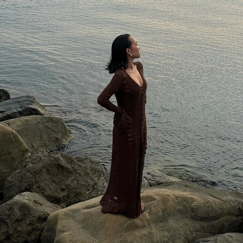 שמלת / עליונית מקסי קרושה סרוגה סגירת כפתורים - דוון