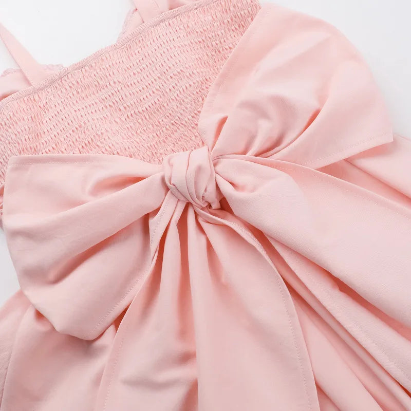 שמלת מיני בגזרת A בעיצוב מחוך בעיטור קשירת פפיון בגב - Kaiya