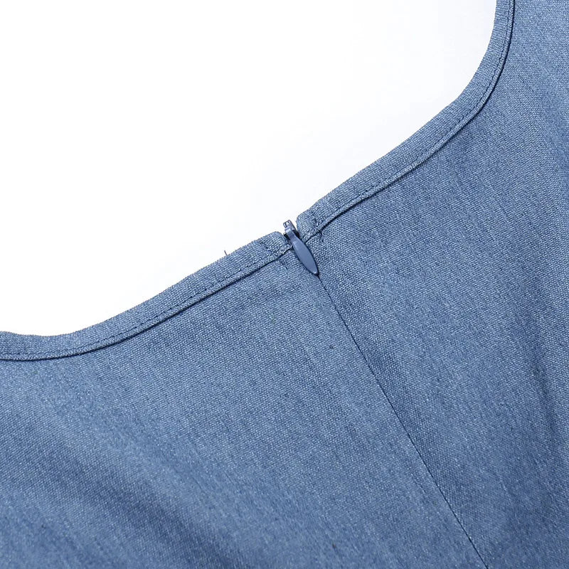 שמלת מיני ג'ינס בעיצוב מחוך בעיטור פרח - פריאל