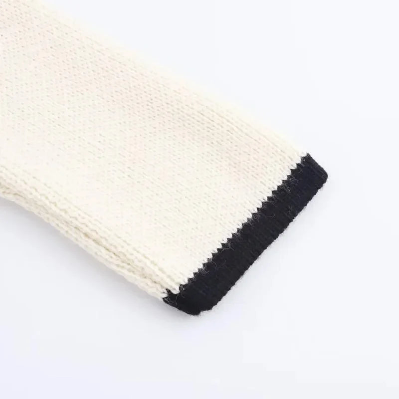 סוודר קשירות - מונה