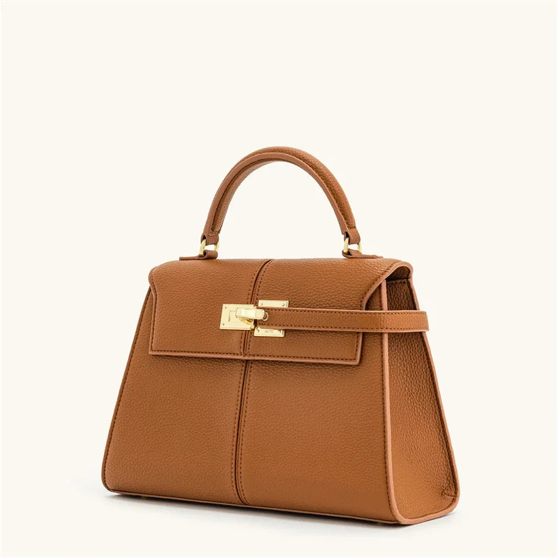 Leather bag with luxury design
