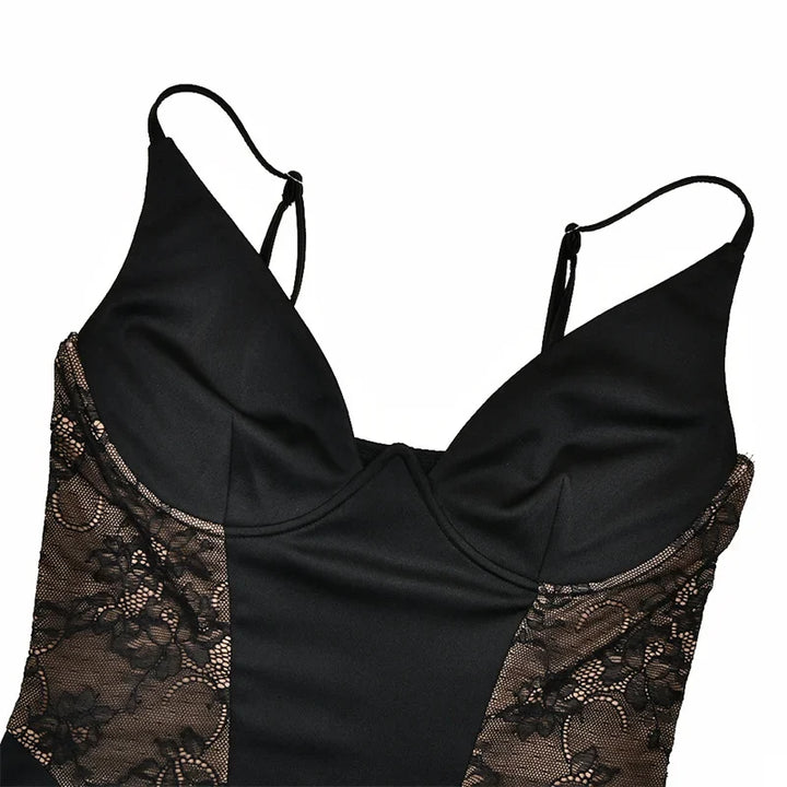 Mini dress with a lace design - Lana