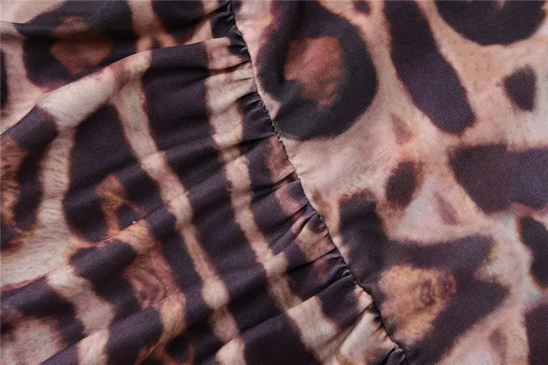 שמלת מיני מנומרת מלמלה - סיסי