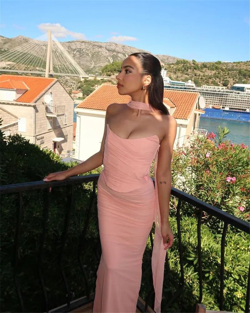 סט שני חלקים טופ סטרפלס וחצאית מקסי בעיטור צעיף תואם - פרנסיה