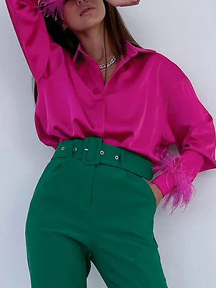 חולצת סאטן בקישוט נוצות - מל