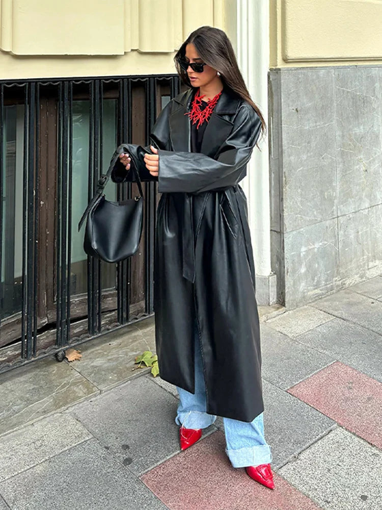 מעיל עור ארוך בשילוב חגורת קשירה - סול